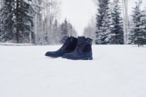 Floris van Bommel Shooting Alaska