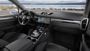 Porsche cayenne Turbo 2017