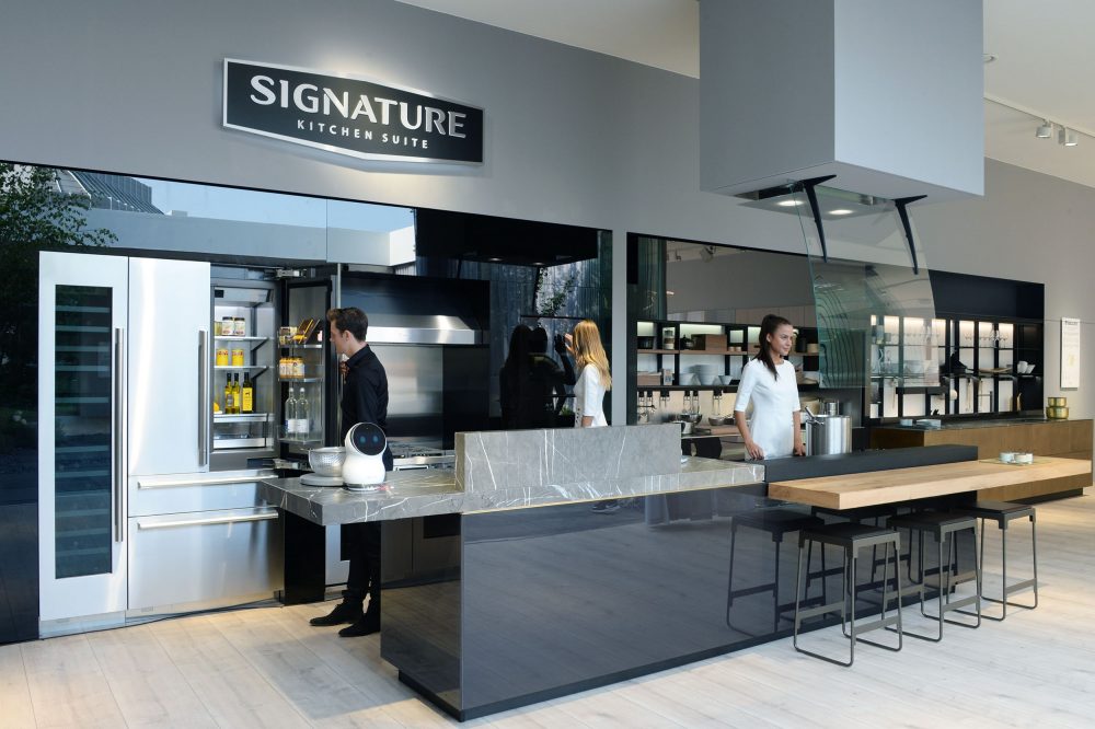 LG BRINGS ULTRA ELEGANCE TO HOMES WITH EUROPEAN DEBUT OF SIGNATURE KITCHEN SUITE